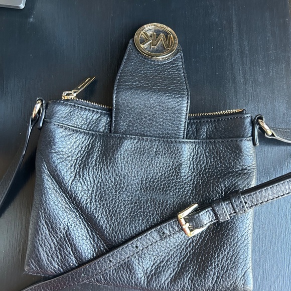 Michael Kors Black Leather Crossbody Bag - Picture 2 of 6